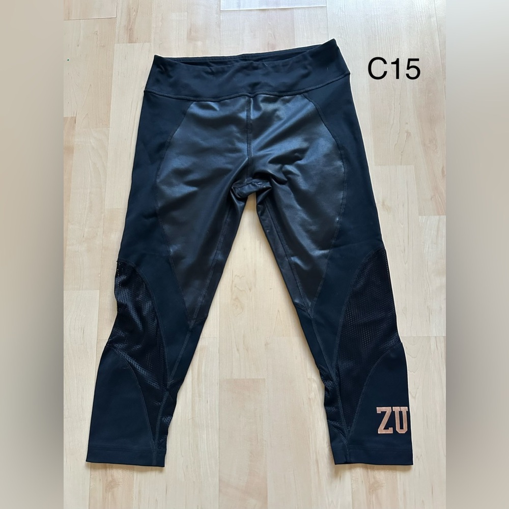 Black Zumba Leggings/Capri with Mesh Panels